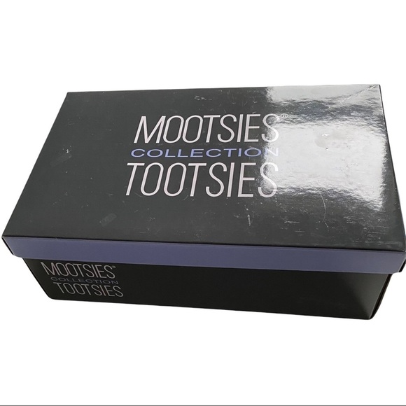 Mootsies Tootsie Gwyneth Champagne Satin Suede, Leather Sole Strappy Sandals 6.5 - Picture 2 of 9